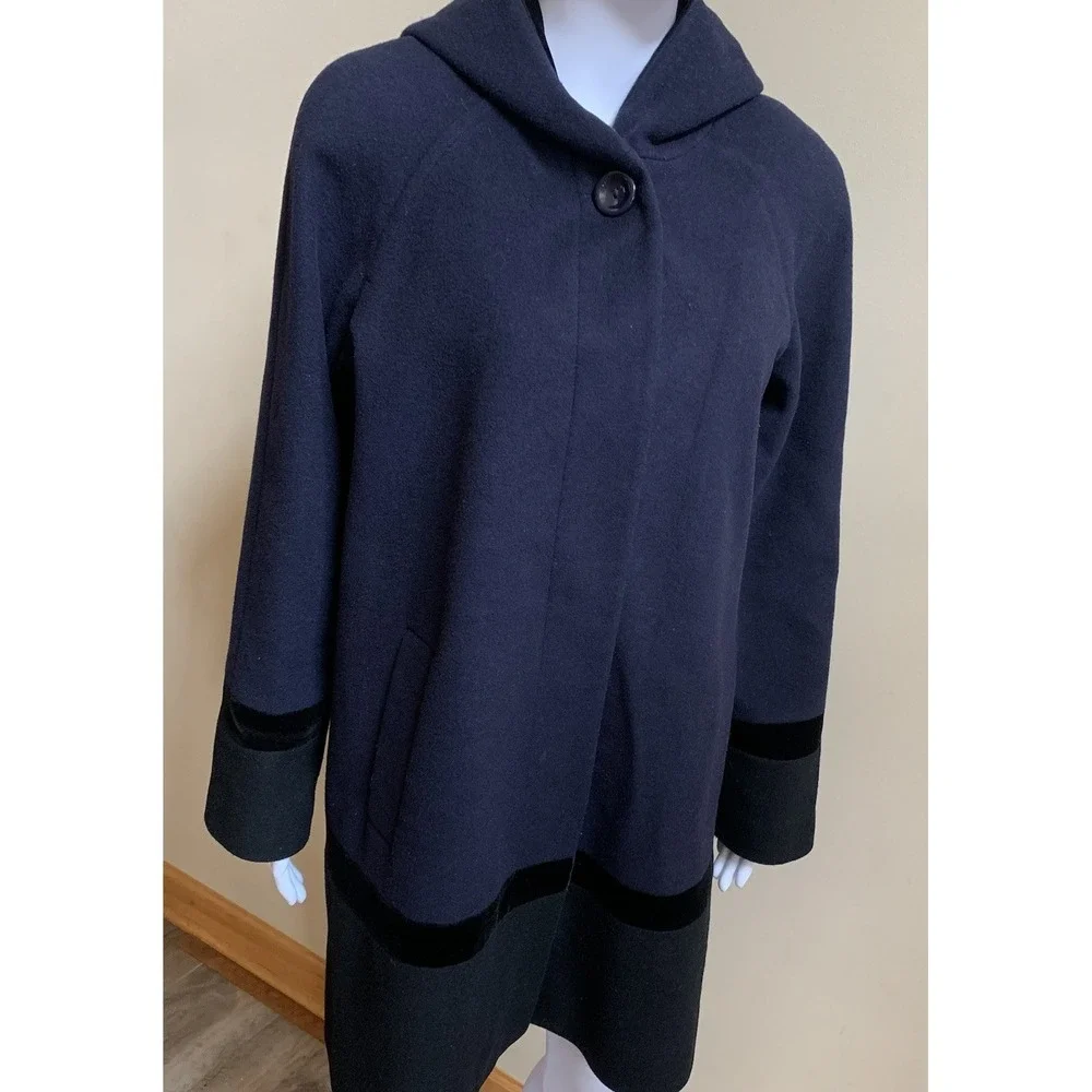 Forecaster of Boston Lamb Wool Winter Coat Hoodie Size 8 Women's Navy Blue Long